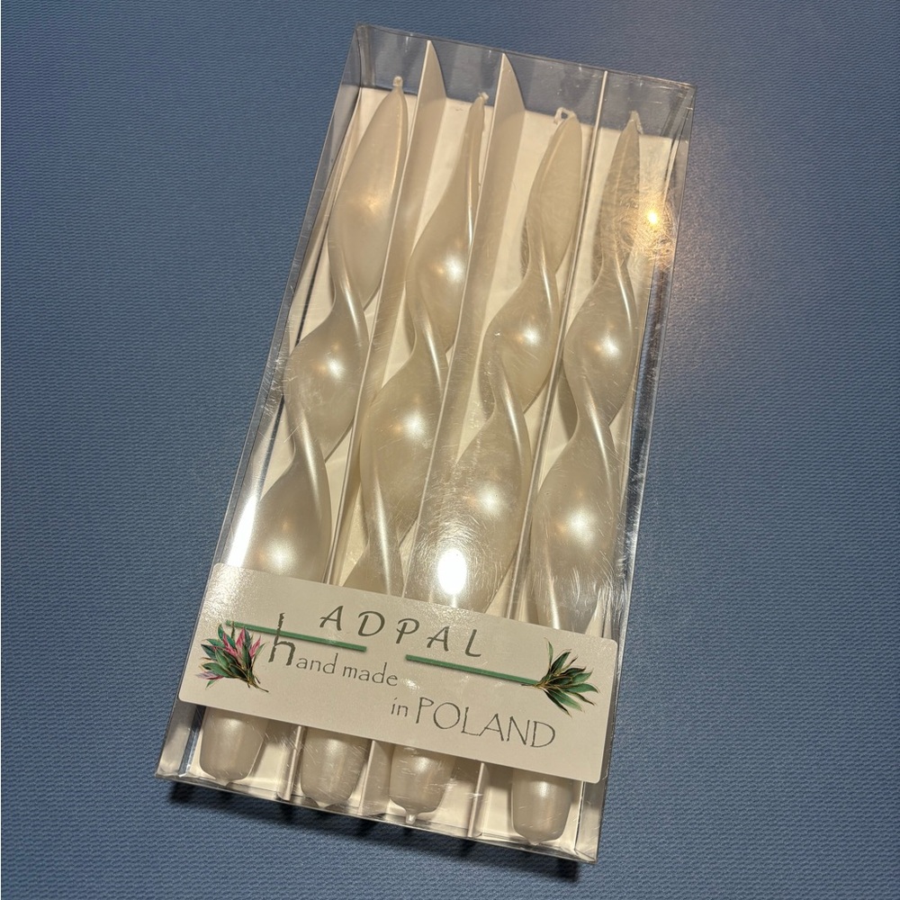 White Spiral Candles - Set of 6